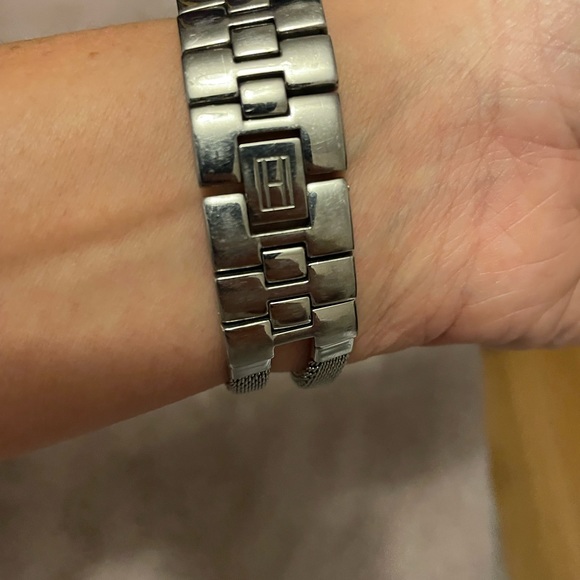 Tommy Hilfiger Watch - Picture 3 of 9